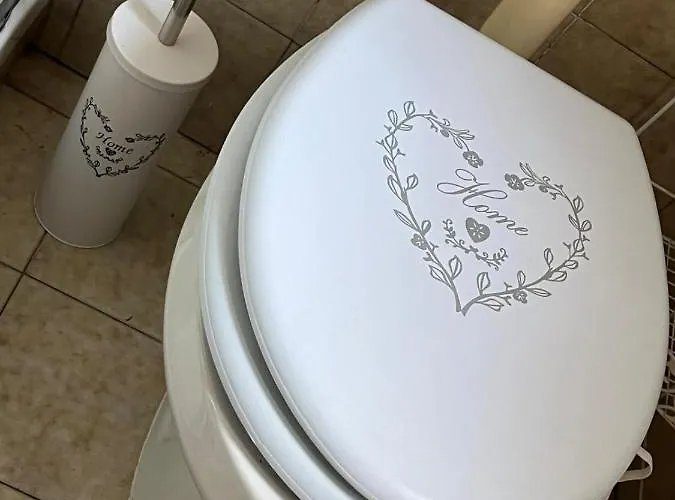 Il Gufo E Il Gatto Del Travedona